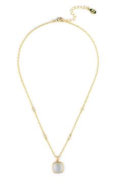 商品Rivka Friedman | 18K Gold Clad Mother of Pearl & CZ Pendant Necklace,商家Nordstrom Rack,价格¥724图片