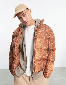 推荐ASOS DESIGN puffer jacket in animal print in stone商品