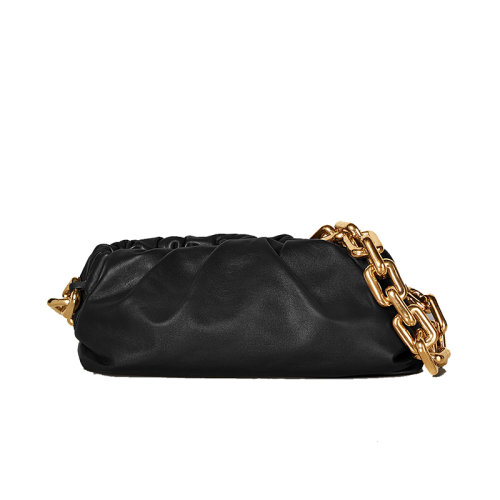 ecco包链条包, Bottega Veneta | 【包税】Bottega Veneta/葆蝶家 经典秀款CHAIN POUCH系列 金色粗链条黑色滑面小牛皮云朵包腋下包手提单肩包620230VCP408425商品图片 额外9.5折, 包邮包税, 额外九五折