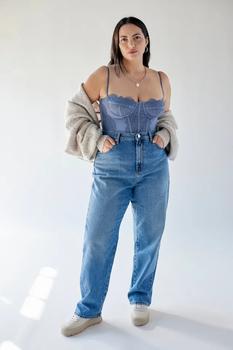 商品BDG High-Waisted Cowboy Jean,商家Urban Outfitters,价格¥174图片
