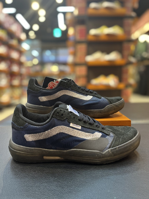 vans女鞋海淘, Vans | 【韩国直邮|包邮包税】万斯 Evdnt Ultimatewaffle # Deuce #男女通用鞋 # black/true white (VN0A5DY78B2)商品图片 4.3折×额外9折, 包邮包税, 额外九折