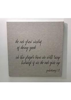 商品Eva Belle Interiors | 38" Gray "Do Not Grow Weary of Doing Good" Wall Decor,商家Belk,价格¥1564图片