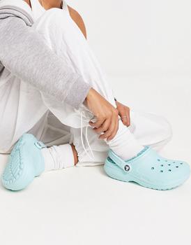 推荐Crocs classic lined clogs in pure water商品