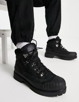 推荐Timberland Rubber Toe Hiker WP boots in black商品
