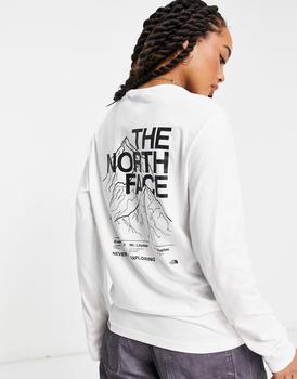 The North Face | The North Face Mountain Outline boyfriend fit long sleeve t-shirt in white Exclusive at ASOS商品图片,