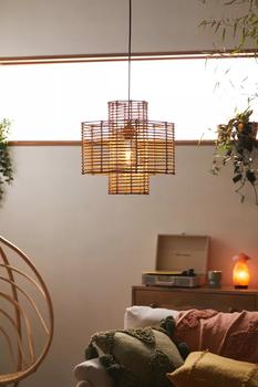商品Urban Outfitters | Cylindrical Rattan Pendant Light,商家Urban Outfitters,价格¥1353图片