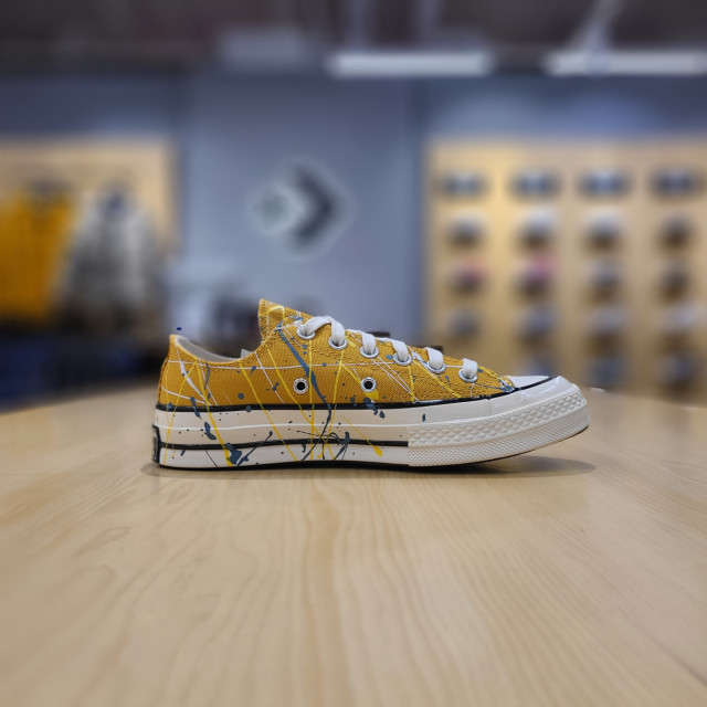 匡威直邮, Converse | 【韩国直邮|包邮包税】匡威[converse] 共用 Chuck Taylor 70 Paint Splatter 太阳花纹金色 LOW 帆布鞋 CHUCK 70 OX SUNFLOWER GOLD/EGRET 170804C商品图片 7折×额外9折, 包邮包税, 额外九折