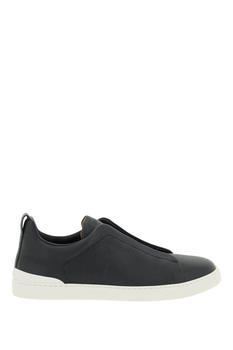 推荐TRIPLE STITCH SLIP-ON SNEAKERS商品