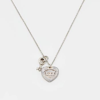 推荐Tiffany & Co. Return to Love Tiffany & Co. Lock Key Charm Heart Tag Sterling Silver Pendant Necklace商品