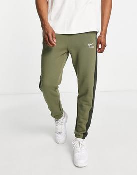 推荐Nike Air Pack joggers in olive商品