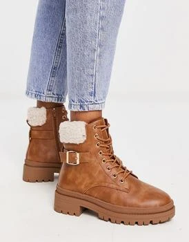 推荐New Look lace up utility boot with shearling and buckle detail in tan商品
